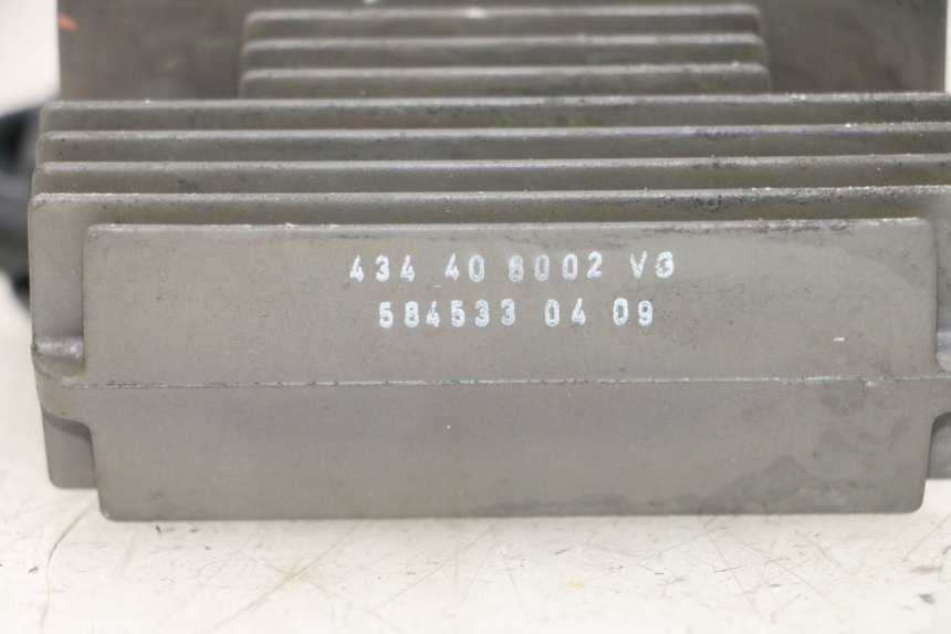 photo de REGOLATORE DI CARICA PIAGGIO VESPA GTS SUPER IE 125 (2009 - 2016) - Zoom sullo stato d'uso