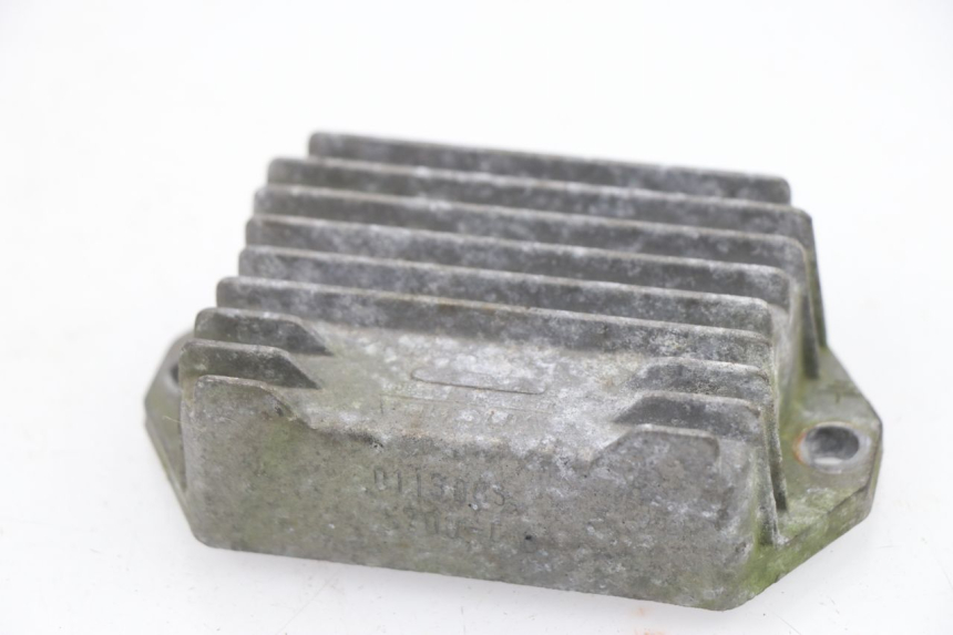 photo de REGOLATORE DI CARICA PIAGGIO VESPA LX 2T 50 (2005 - 2013) - Dettaglio del componente