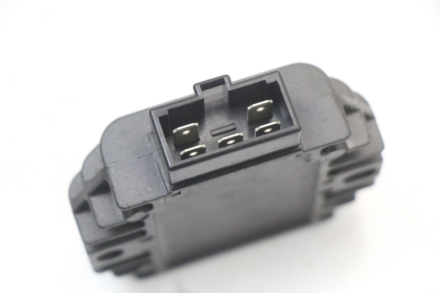 photo de REGOLATORE DI CARICA PIAGGIO VESPA LX 125 (2005 - 2010) - Dettaglio del componente