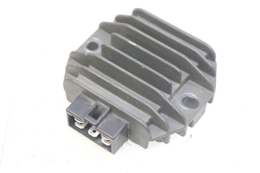 photo de REGOLATORE DI CARICA PIAGGIO VESPA LXV 125 (2006 - 2009) - Vista principale