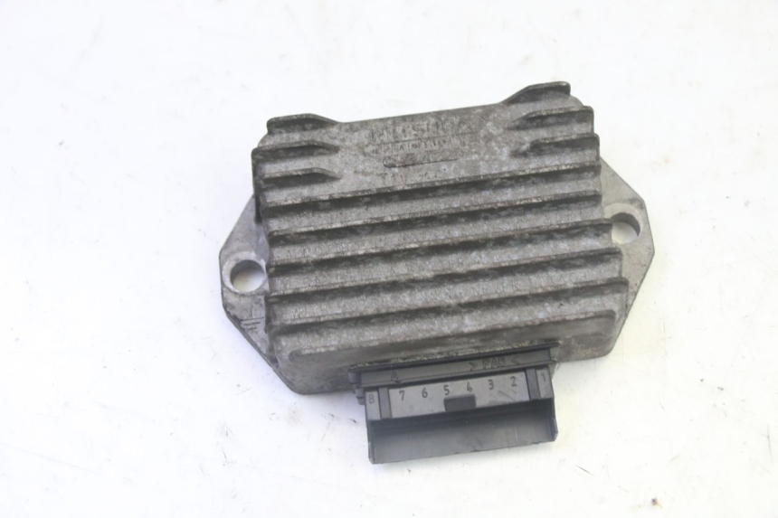 photo de REGOLATORE DI CARICA PIAGGIO VESPA S 2T 50 (2007 - 2014) - Dettaglio del componente