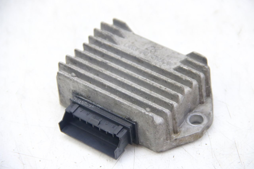 photo de REGOLATORE DI CARICA PIAGGIO VESPA SPRINT 2T 50 (2014 - 2018) - Dettaglio del componente