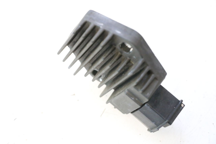 photo de REGOLATORE DI CARICA HONDA VFR FI RC46 800 (1998 - 2001) - Vista d'insieme del prodotto