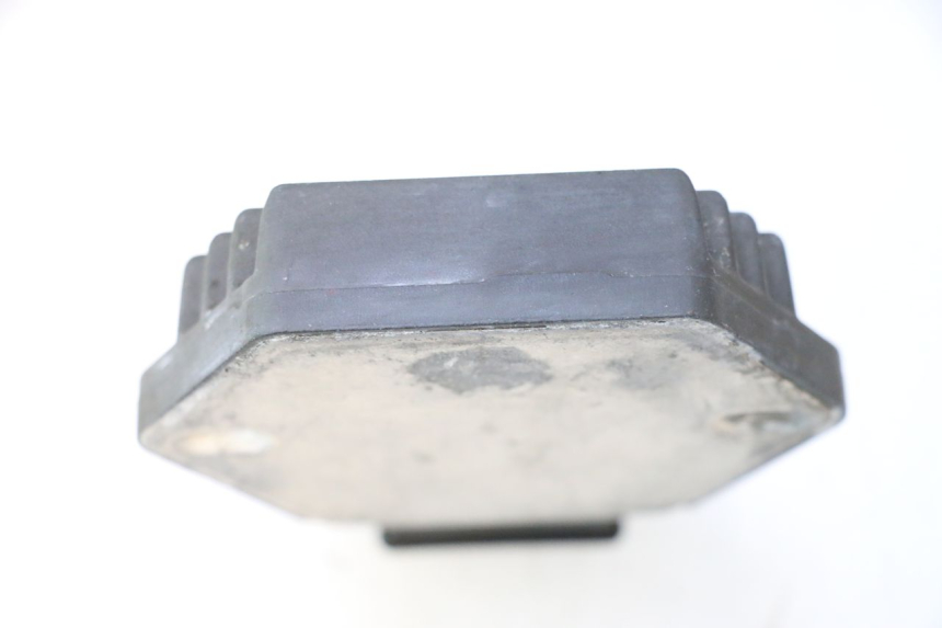 photo de REGOLATORE DI CARICA HONDA VFR FI RC46 800 (1998 - 2001) - Ricambio usato controllato