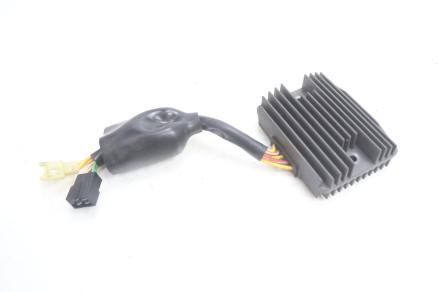 photo de REGOLATORE DI CARICA HONDA VFR FI RC46 800 (1998 - 2001) - Altra angolazione