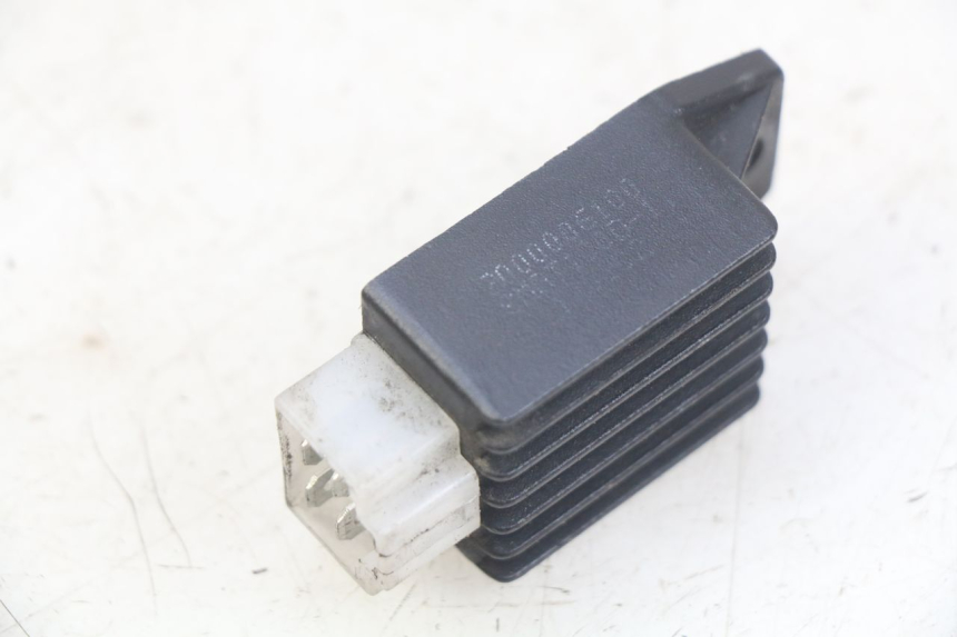 photo de REGOLATORE DI CARICA PEUGEOT VIVACITY NEW 2T 50 (2008 - 2017) - Zoom sullo stato d'uso