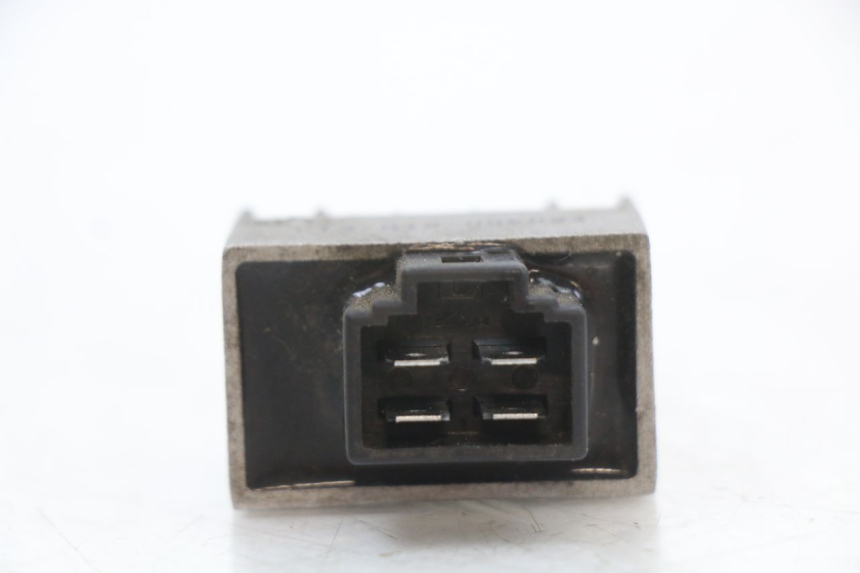 photo de REGOLATORE DI CARICA PEUGEOT VIVACITY NEW 4T 50 (2008 - 2017) - Zoom sullo stato d'uso