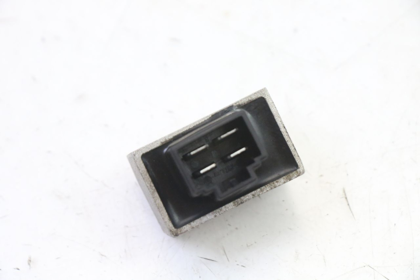 photo de REGOLATORE DI CARICA PEUGEOT VIVACITY NEW 4T 50 (2008 - 2017) - Zoom sullo stato d'uso