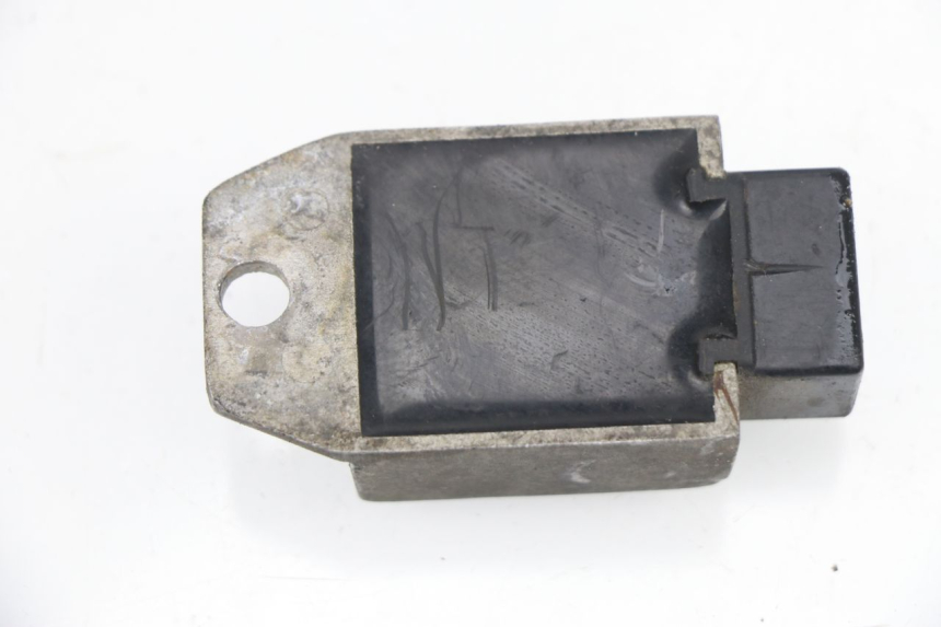 photo de REGOLATORE DI CARICA PEUGEOT VIVACITY 50 (1998 - 2003) - Altra angolazione