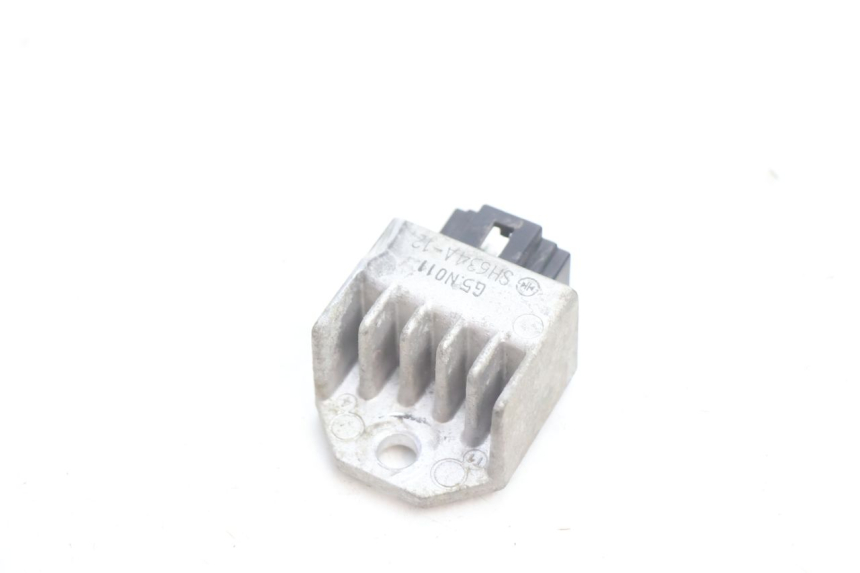 photo de REGOLATORE DI CARICA PEUGEOT VIVACITY 50 (2004 - 2009) - Dettaglio del componente