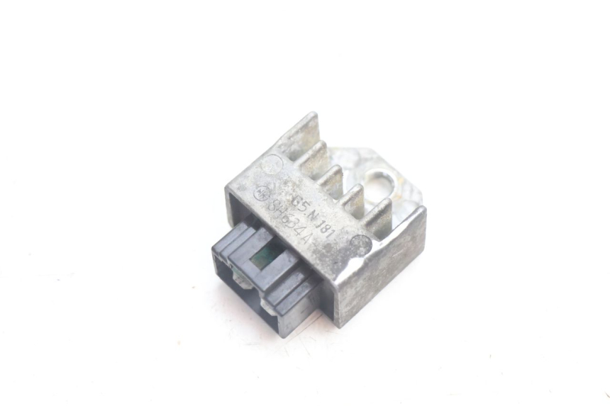 photo de REGOLATORE DI CARICA PEUGEOT VIVACITY 50 (2004 - 2009) - Vista principale