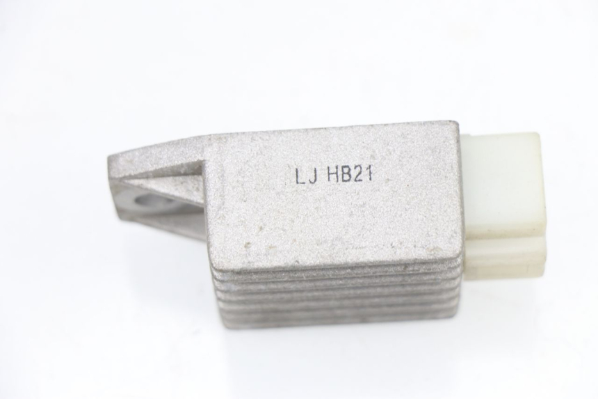 photo de Regolatore di carica BHM WACO 4T 50 (2008 - 2015) - Altra angolazione