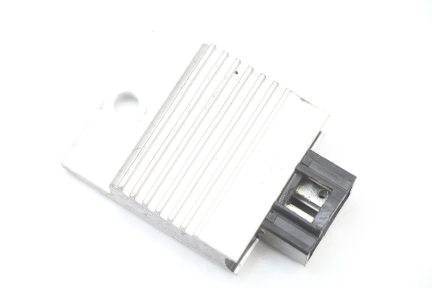 photo de REGOLATORE HONDA WALLAROO DX 50 (1993 - 1996) - Dettaglio del componente