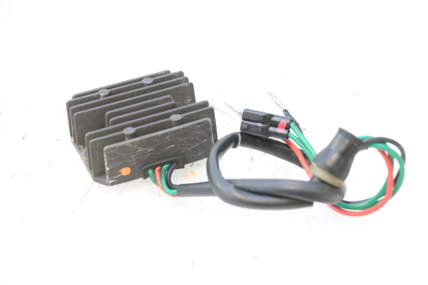 photo de REGOLATORE YAMAHA WAVE RUNNER GP R 1200 (2000 - 2003) - Primo piano tecnico