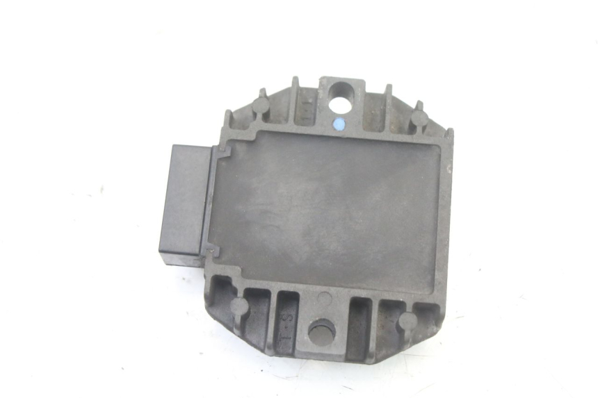 photo de REGOLATORE YAMAHA X-MAX XMAX ABS 250 (2010 - 2012) - Altra angolazione