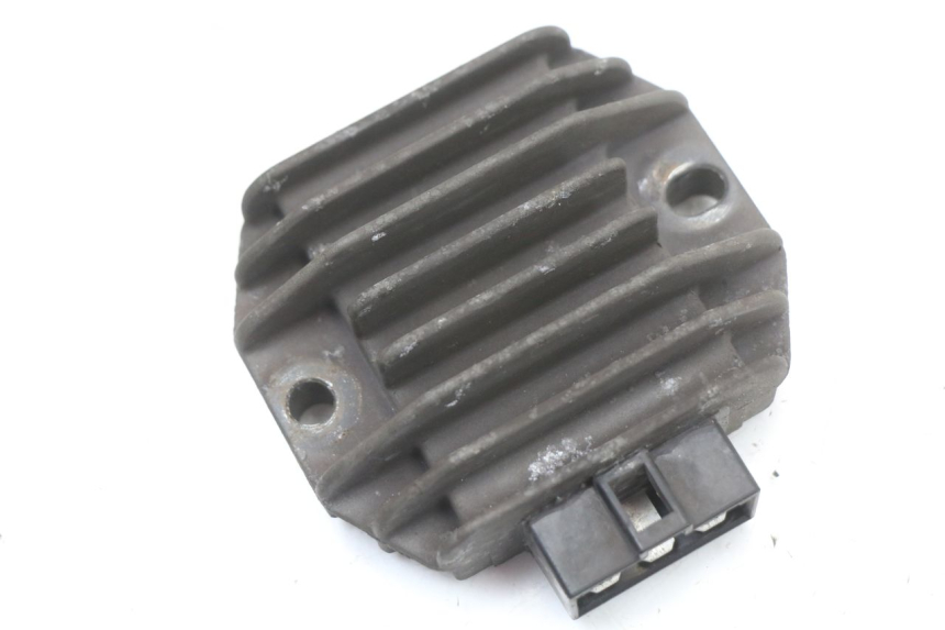 photo de REGOLATORE DI CARICA YAMAHA X-MAX XMAX 125 (2010 - 2013) - Vista principale