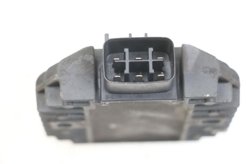 photo de REGOLATORE DI CARICA YAMAHA XMAX X-MAX 125 (2006 - 2009) - Dettaglio del componente