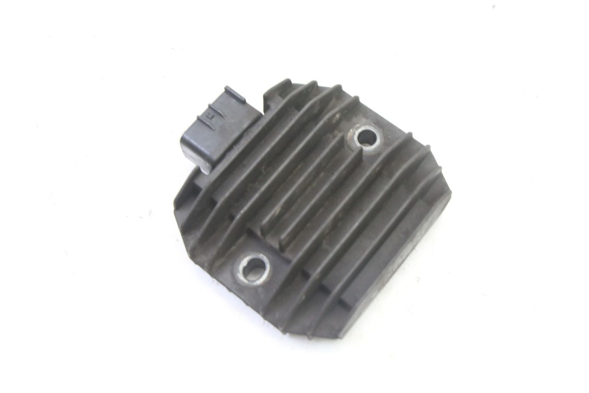 photo de REGOLATORE DI CARICA YAMAHA XMAX X-MAX 125 (2006 - 2009) - Dettaglio del componente