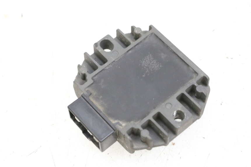 photo de REGOLATORE DI CARICA YAMAHA X-MAX XMAX 125 (2010 - 2013) - Primo piano tecnico