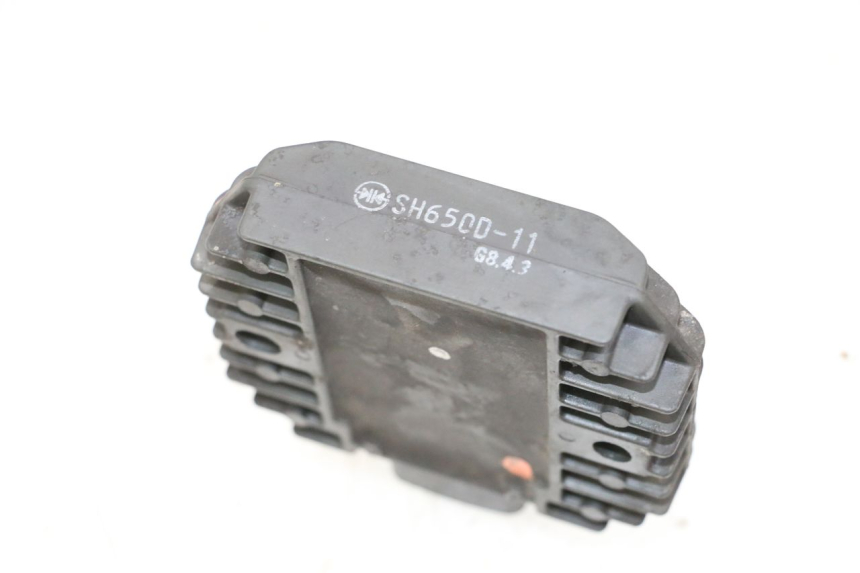 photo de REGOLATORE DI CARICA YAMAHA XMAX X-MAX 125 (2006 - 2009) - Dettaglio del componente