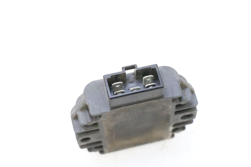 photo de REGOLATORE DI CARICA YAMAHA X-MAX XMAX 125 (2010 - 2013) - Altra angolazione
