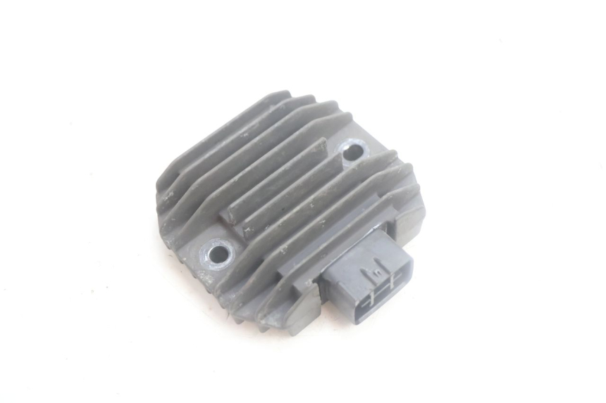 photo de REGOLATORE DI CARICA YAMAHA XMAX X-MAX 125 (2006 - 2009) - Vista principale