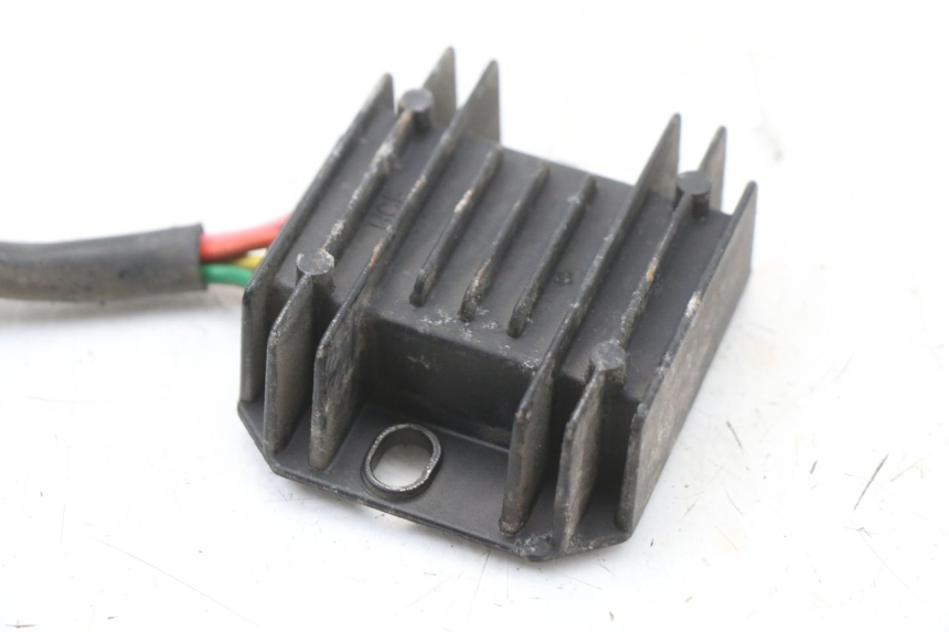 photo de REGOLATORE SYM X-PRO 4T 50 (2014 - 2021) - Altra angolazione