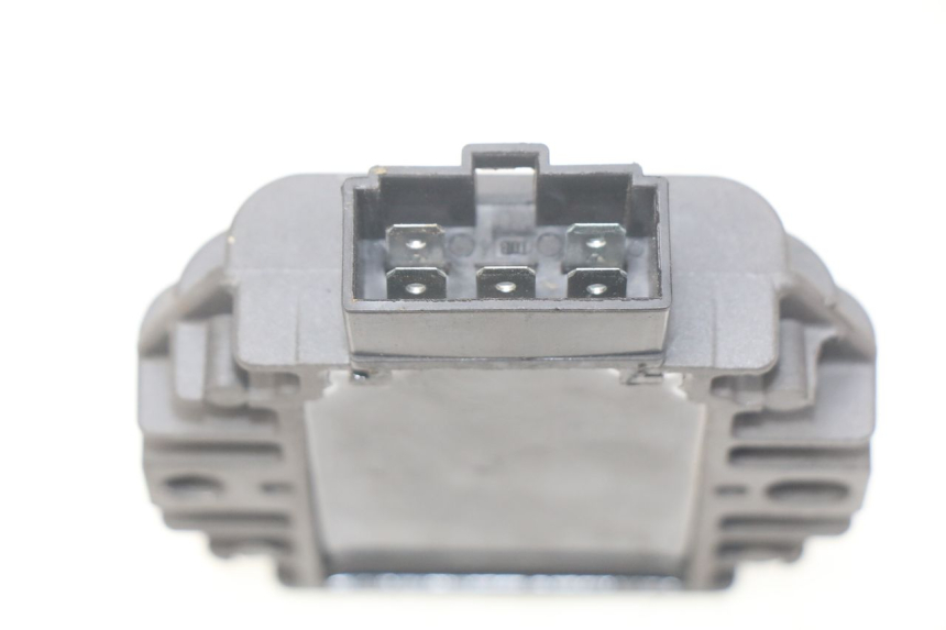 photo de REGOLATORE DI CARICA PIAGGIO X7 125 (2007 - 2013) - Zoom sullo stato d'uso