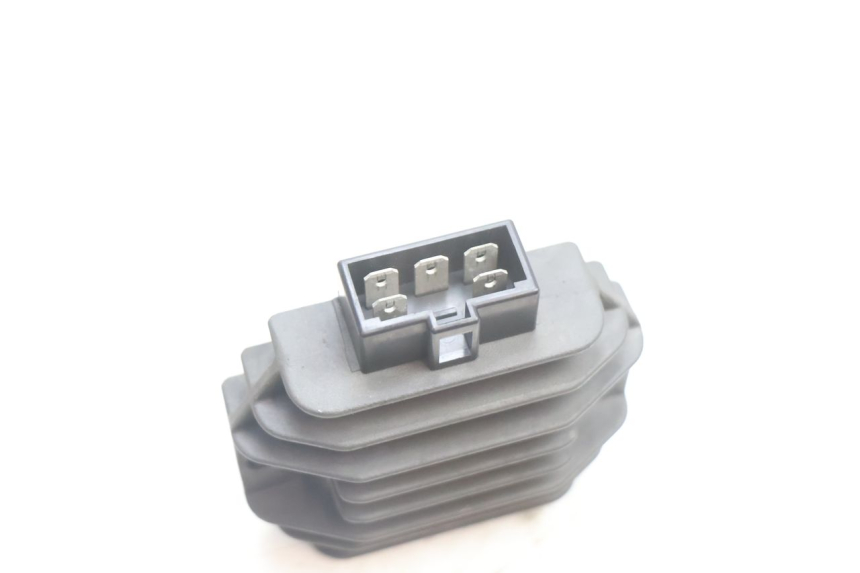 photo de REGOLATORE DI CARICA PIAGGIO X8 STREET 125 (2006 - 2007) - Zoom sullo stato d'uso