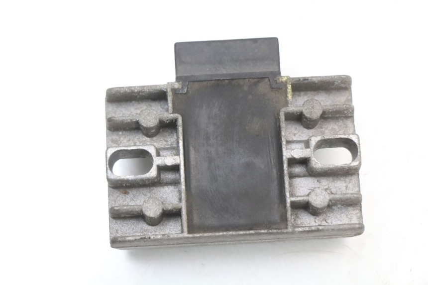 photo de REGOLATORE DI CARICA PIAGGIO X8 125 (2004 - 2007) - Zoom sullo stato d'uso