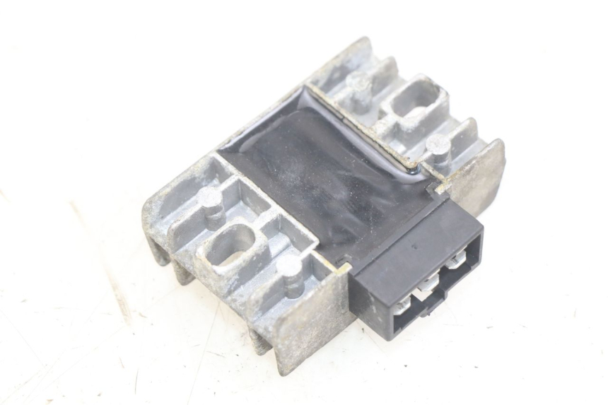 photo de REGOLATORE DI CARICA PIAGGIO X9 EVOLUTION 125 (2003 - 2007) - Dettaglio del componente