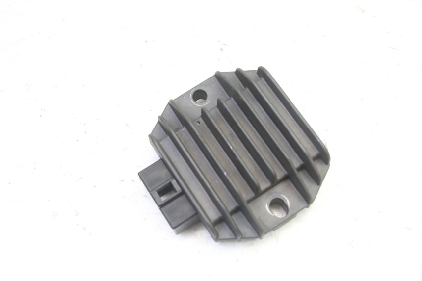 photo de REGOLATORE DI CARICA PIAGGIO X9 EVOLUTION 125 (2003 - 2007) - Dettaglio del componente