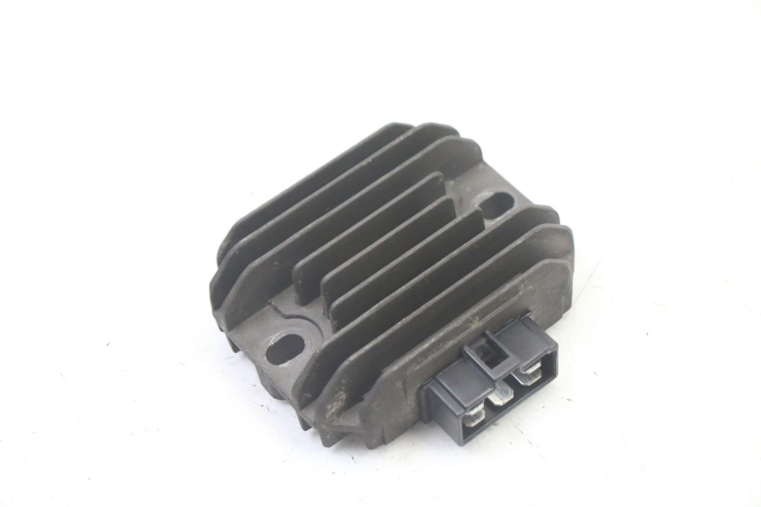 photo de REGOLATORE DI CARICA PIAGGIO XEVO - X EVO 125 (2007 - 2017) - Vista principale