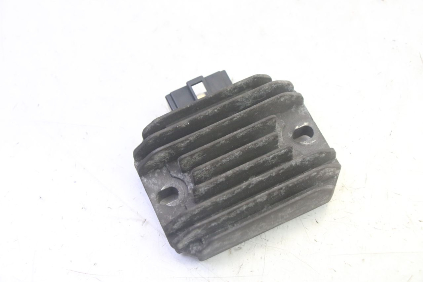 photo de REGOLATORE DI CARICA PIAGGIO XEVO - X EVO 125 (2007 - 2017) - Vista principale