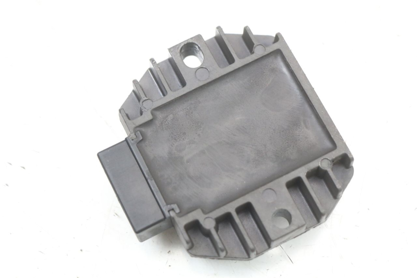 photo de REGOLATORE YAMAHA XJS DIVERSION 600 (1997 - 1999) - Zoom sullo stato d'uso