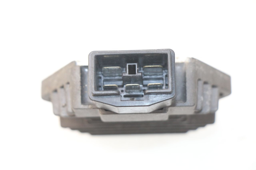 photo de Regolatore di carica HONDA XLV VARADERO 125 (2000 - 2006) - Zoom sullo stato d'uso