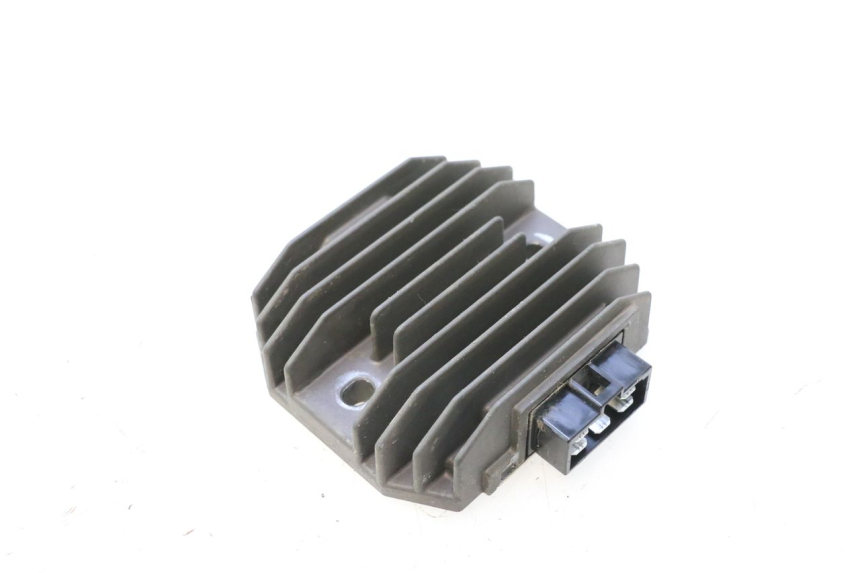 photo de REGOLATORE YAMAHA XP T-MAX ABS 500 (2005 - 2005) - Vista principale