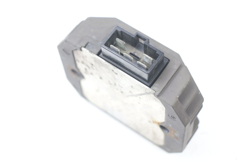 photo de REGOLATORE DI CARICA YAMAHA XP T-MAX TMAX ABS 530 (2012 - 2015) - Dettaglio del componente