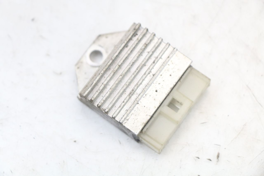 photo de REGOLATORE YAMAHA BW'S NG NEXT GENERATION 50 (1996 - 2003) - Vista principale