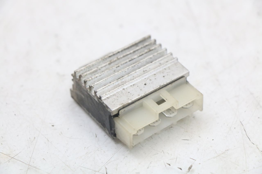 photo de REGOLATORE YAMAHA BW'S NG NEXT GENERATION 50 (1996 - 2003) - Zoom sullo stato d'uso