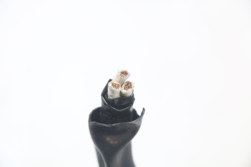 photo de REGOLATORE DI CARICA YAMAHA FJR ABS 1300 (2006 - 2012) - Vista d'insieme del prodotto