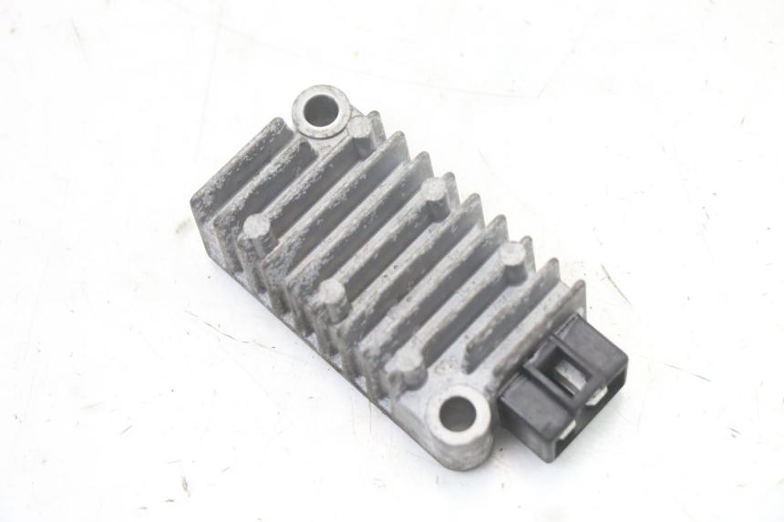 photo de REGOLATORE DI CARICA YAMAHA NEOS NEO'S 4T 50 (2008 - 2016) - Vista principale
