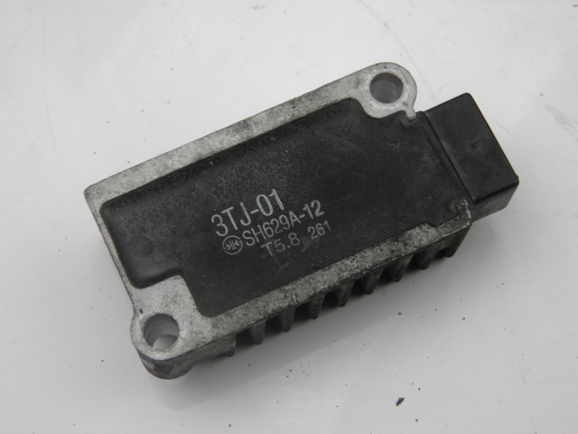 photo de Regolatore di carica YAMAHA TDR 125 (1997 - 1996) - Dettaglio del componente