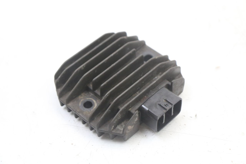 photo de REGOLATORE YAMAHA XVS DRAG STAR DRAGSTAR 650 (1997 - 2007) - Vista principale