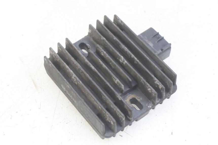 photo de REGOLATORE DI CARICA YAMAHA YP MAJESTY 400 (2004 - 2008) - Zoom sullo stato d'uso