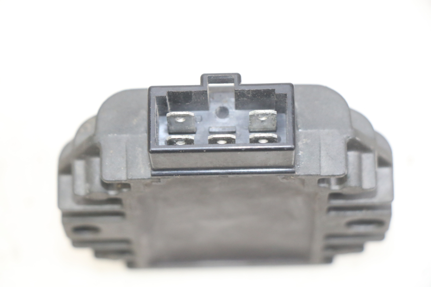 photo de REGOLATORE DI CARICA YAMAHA YP MAJESTY 125 (1998 - 2001) - Zoom sullo stato d'uso