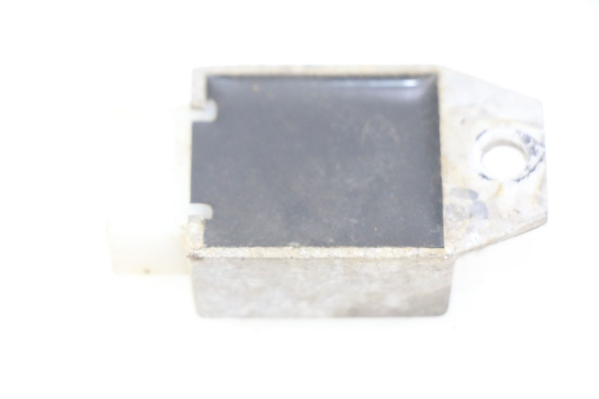 photo de REGOLATORE DI CARICA YIYING YY50QT-10 50 (2007 - 2022) - Zoom sullo stato d'uso