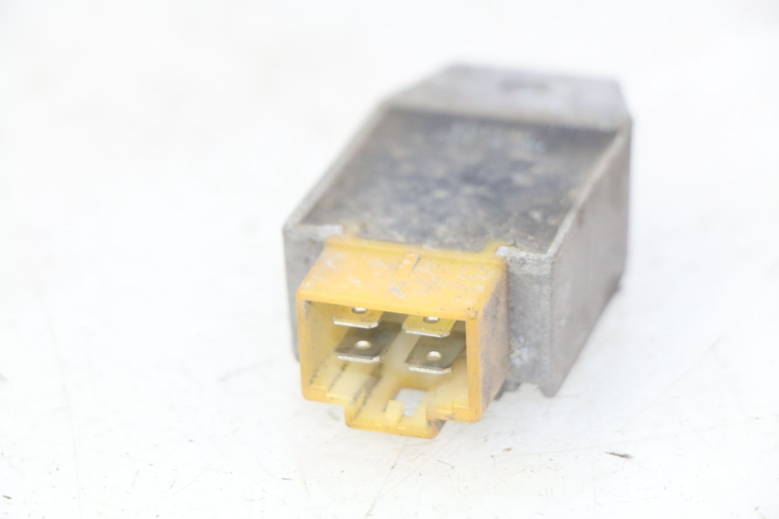 photo de REGOLATORE DI CARICA YIYING YY50QT-10 50 (2007 - 2022) - Dettaglio del componente