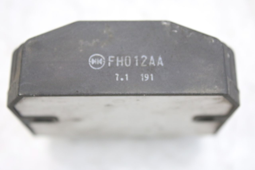 photo de REGOLATORE DI CARICA YAMAHA YZF R1 1000 (2007 - 2008) - Zoom sullo stato d'uso