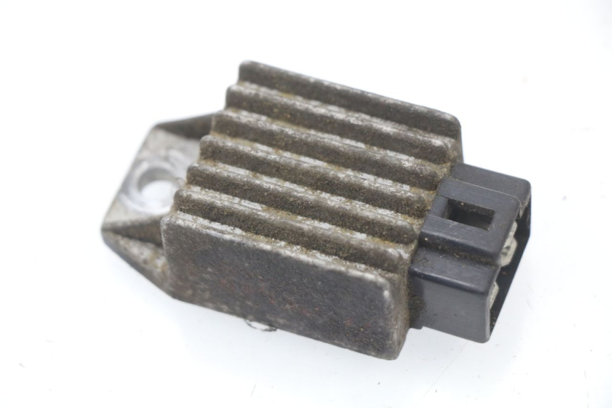 photo de REGOLATORE DI CARICA PEUGEOT ZENITH 50 (1994 - 1999) - Vista principale